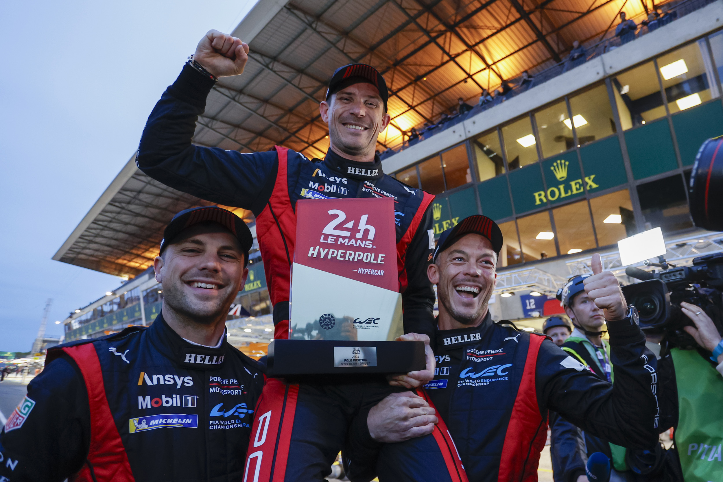 Porsche Penske Motorsport (#6), Laurens Vanthoor (B), Kevin Estre (F), Andre Lotterer (D) (l-r)